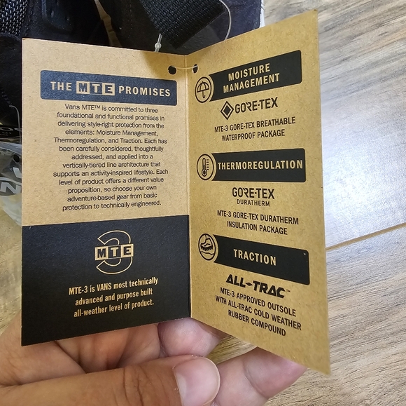 VANS MTE UltraRange EXO Hi Gore-Tex Shoe - Picture 7 of 12